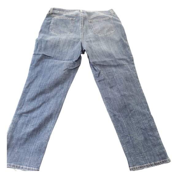 CT1505 Chico's So Slimming Girlfriend slim Leg ankle Jean 10T - Picture 4 of 4